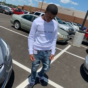 Meet your Posher, Ashton